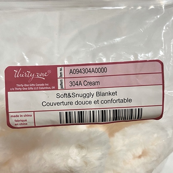 NEW Thirty One Soft and Snuggly Blanket - Cream - Picture 4 of 4